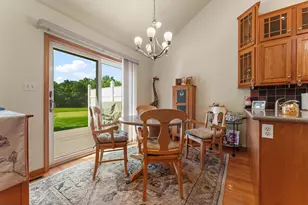 9021 Norris Dr, Hobart, IN 46342 - Photo 7