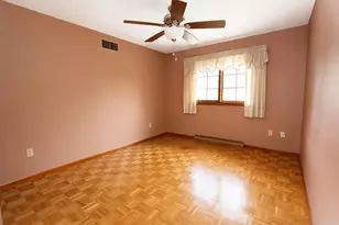 1004 W 18th St, La Porte, IN 46350 - Photo 17