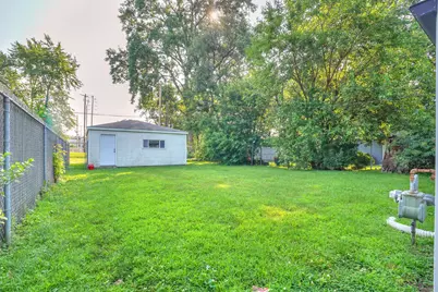 7432 Southeastern Avenue, Hammond, IN 46324 - Photo 15
