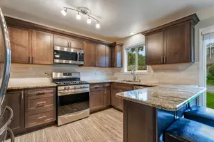 8956 Price Cir, Highland, IN 46322 - Photo 7