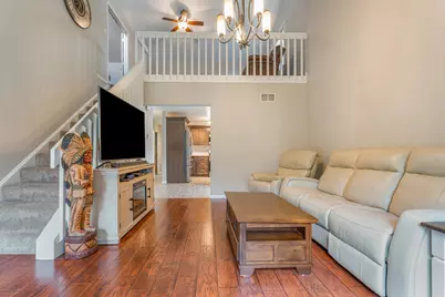 8956 Price Circle, Highland, IN 46322 - Photo 3