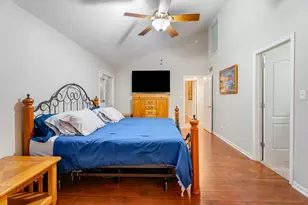 8956 Price Cir, Highland, IN 46322 - Photo 15