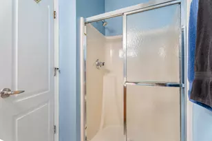 8956 Price Cir, Highland, IN 46322 - Photo 23