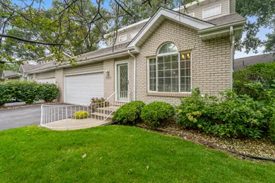 8956 Price Circle, Highland, IN 46322 - Photo 1