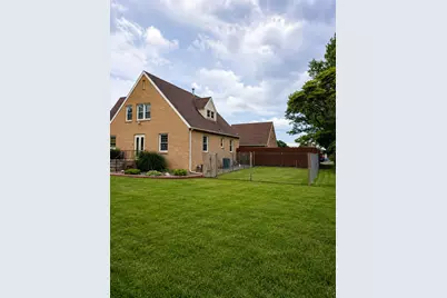 605 W Montgomery Street, Francesville, IN 47946 - Photo 7