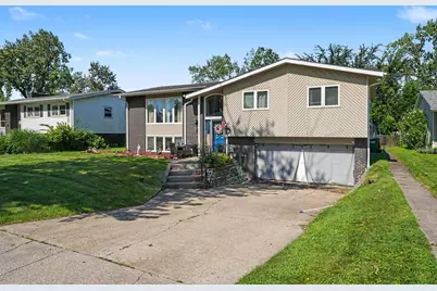 9328 Chestnut Lane, Munster, IN 46321 - Photo 1