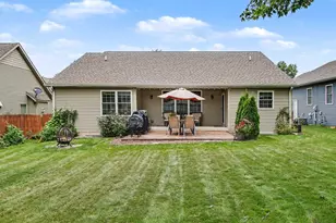 453 Andover Dr, Valparaiso, IN 46385 - Photo 3