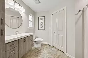 453 Andover Dr, Valparaiso, IN 46385 - Photo 13