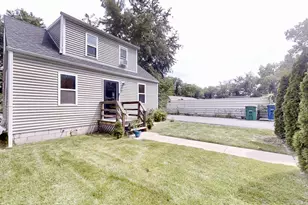 2517 Clay St, Lake Station, IN 46405 - Photo 3