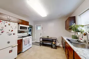 2517 Clay St, Lake Station, IN 46405 - Photo 11