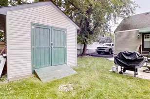 2517 Clay St, Lake Station, IN 46405 - Photo 31