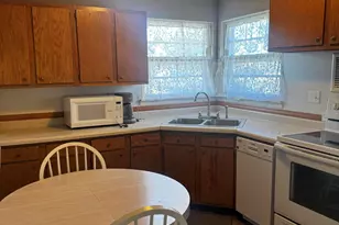 1394 Burns Dr, Portage, IN 46368 - Photo 9