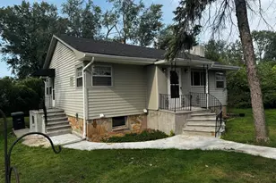1394 Burns Dr, Portage, IN 46368 - Photo 1