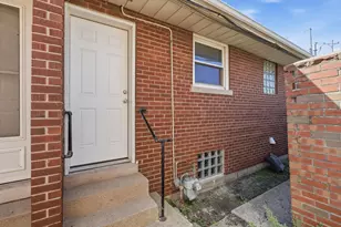 4757 Catalpa Ave, Hammond, IN 46327 - Photo 3