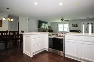501 Fir St SW, Demotte, IN 46310 - Photo 9