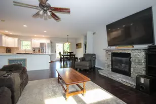 501 Fir St SW, Demotte, IN 46310 - Photo 5