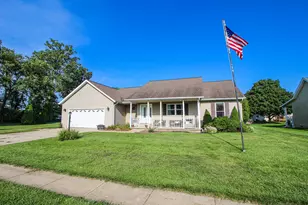 501 Fir St SW, Demotte, IN 46310 - Photo 1