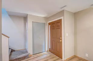 506 E Coolspring Ave, Michigan City, IN 46360 - Photo 9