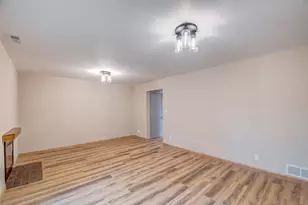 506 E Coolspring Ave, Michigan City, IN 46360 - Photo 17
