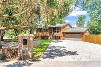 9857 Silver Court, Demotte, IN 46310 - Photo 1