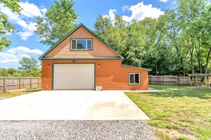 9857 Silver Ct, Demotte, IN 46310 - Photo 11