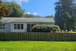 925 S Mayflower Rd, La Porte, IN 46350 - Photo 3