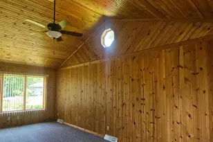 925 S Mayflower Rd, La Porte, IN 46350 - Photo 29