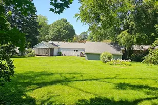 925 S Mayflower Rd, La Porte, IN 46350 - Photo 11