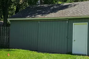 925 S Mayflower Rd, La Porte, IN 46350 - Photo 17