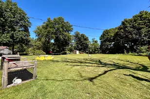 211 Carnation St NE, Demotte, IN 46310 - Photo 35