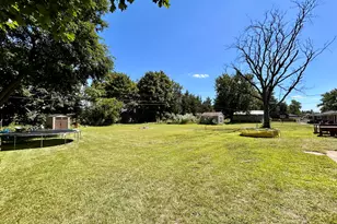 211 Carnation St NE, Demotte, IN 46310 - Photo 35