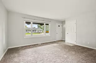933 Henry St, Michigan City, IN 46360 - Photo 7