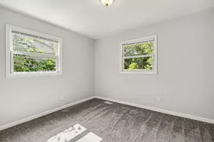933 Henry St, Michigan City, IN 46360 - Photo 9