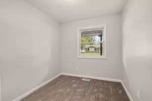 933 Henry St, Michigan City, IN 46360 - Photo 11