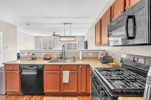 877 Flagstone Dr, Dyer, IN 46311 - Photo 5