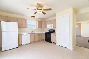 1642 Flag Ct, Crown Point, IN 46307 - Photo 9