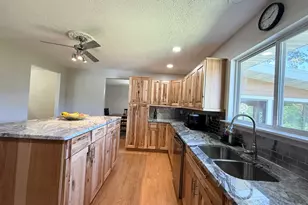 762 Dunewood Dr, Chesterton, IN 46304 - Photo 5
