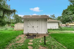 9507 Cleveland, Crown Point, IN 46307 - Photo 17