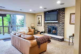427 Wessex Rd, Valparaiso, IN 46385 - Photo 45