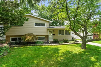 8134 Columbia Avenue, Munster, IN 46321 - Photo 1