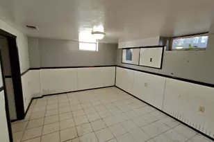 3527 41st St, Highland, IN 46322 - Photo 19