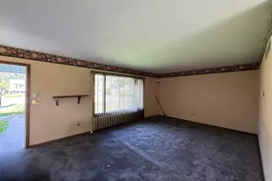 6281 Chase St, Merrillville, IN 46410 - Photo 5