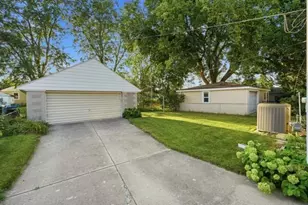 6530 Delaware Ave, Hammond, IN 46323 - Photo 23