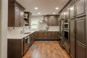 405 E Chicago St, Valparaiso, IN 46383 - Photo 7