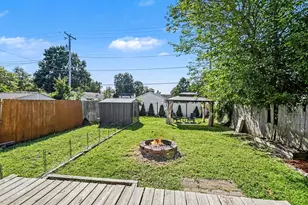 204 D St, La Porte, IN 46350 - Photo 15
