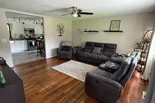 7727 Dakota St, Hobart, IN 46410 - Photo 7