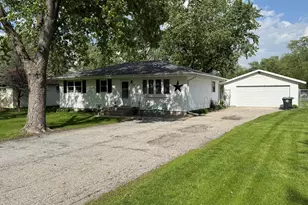 7727 Dakota St, Hobart, IN 46410 - Photo 1