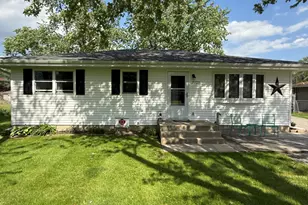 7727 Dakota St, Hobart, IN 46410 - Photo 5
