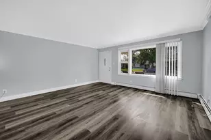 4945 Washington St, Gary, IN 46408 - Photo 5