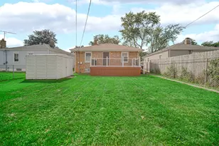 4945 Washington St, Gary, IN 46408 - Photo 23